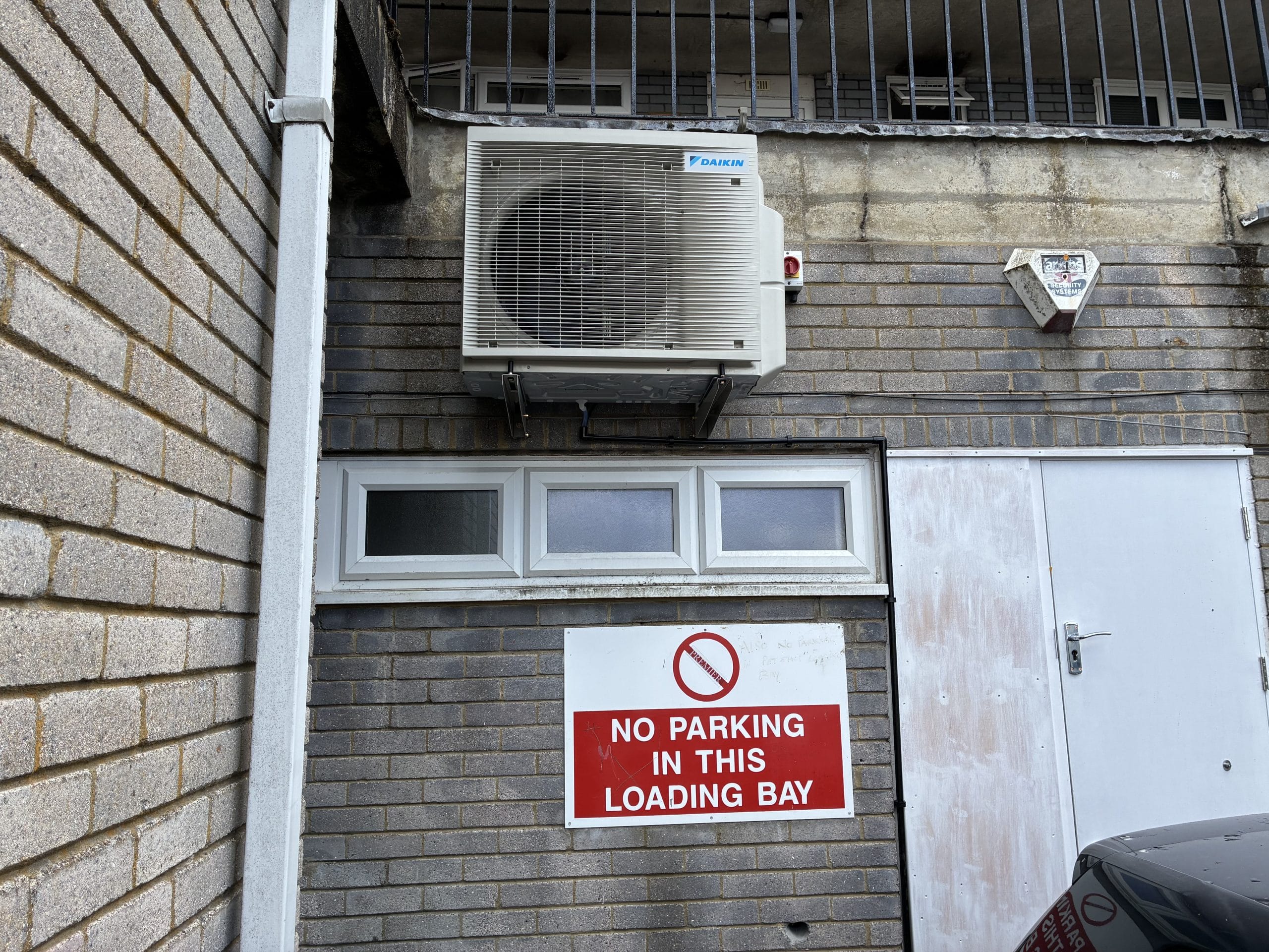 Daikin multi-split air conditioning outdoor unit installed in Kent